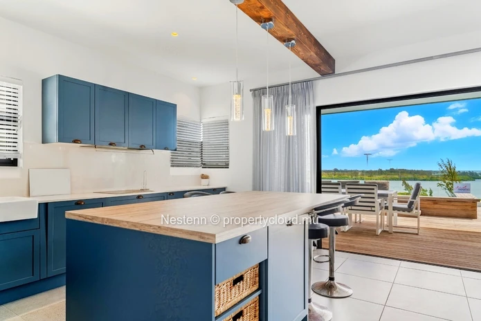 Superbe penthouse de 3 chambres en résidence sécurisée face à la mer