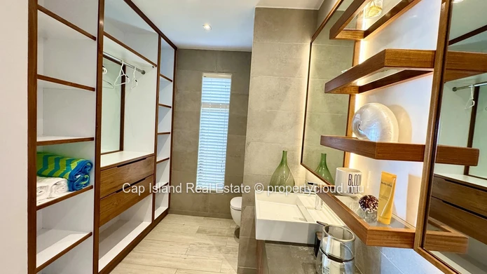 LOCATION – Appartement d'Exception Pieds dans l'Eau à Grand Baie