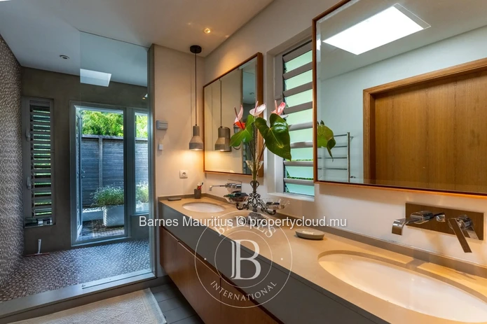 FLORÉAL - Maison contemporaine - 2 suites parentales