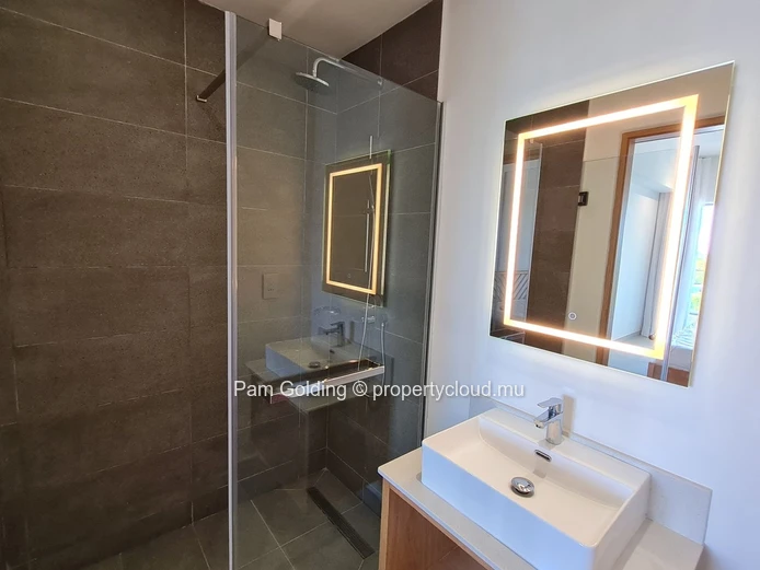 Pereybere – Penthouse PDS de 3 chambres à vendre au Ki Resort Apartments avec rooftop, piscine privée et accès au 2Be...