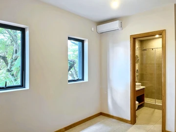4 Bedroom Apartment