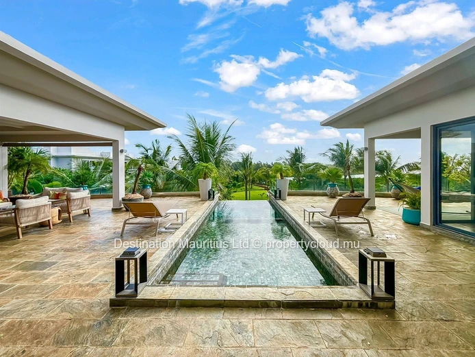 Spectacular Penthouse With Panoramic Ocean & River Views