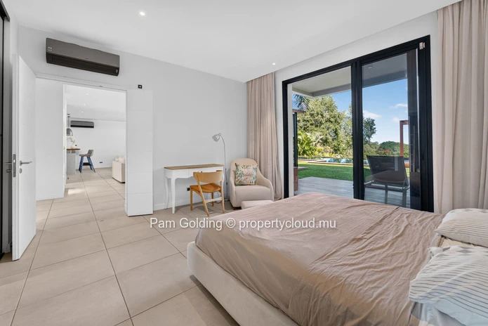 4-Bedroom Villa in Akasha Villas, Cap Tamarin – Private Pool & Coastal Views