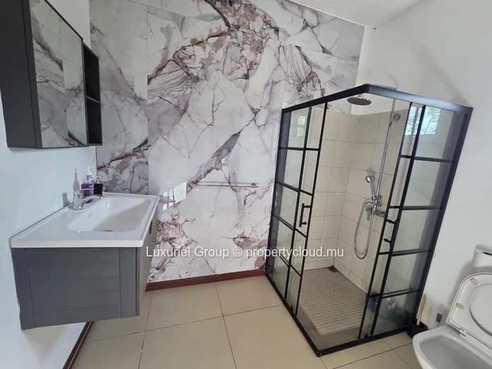  Beautiful Family Villa With Private Pool For Rent