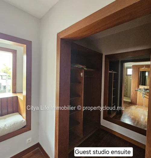 Maison d'architecte avec piscine à vendre à Mapou 380m²