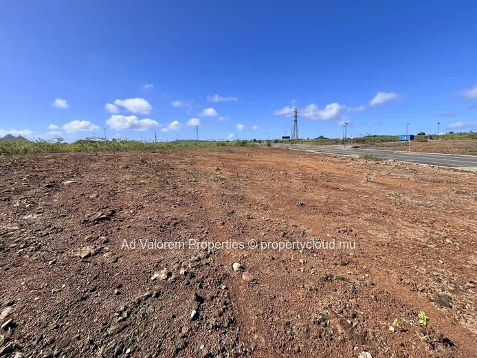 50-Perch Commercial Plot | L’Avenir, Moka