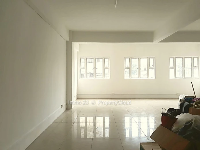 Office of 100 m2