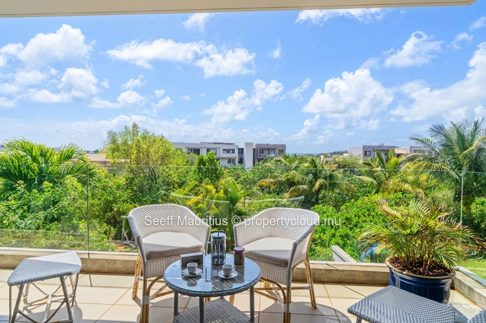 Exclusive Coastal Paradise Living
