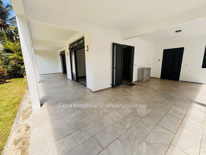 120M² Two-Bedroom Single-Storey House, Pets Welcome – Grand Gaube