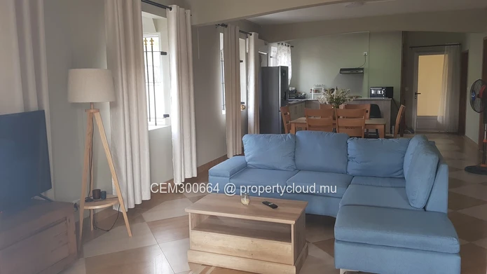  Appartement meublé au rez-de-chaussée à louer – Trou aux Biches