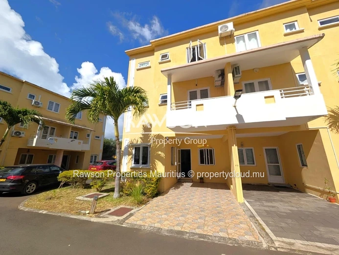 Triplex To Let In Grand Gaube | Mur 30,000/Month | Gated Residence, 5 Min From Beach