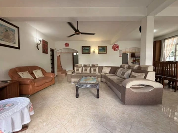 Villa de 5 Chambres