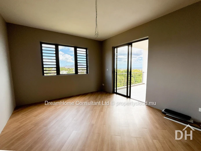 Penthouse with Rooftop – Creek 4 Residence