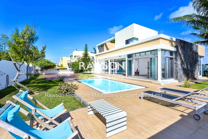 Villa D’Exception Face À La Plage De Belle Mare