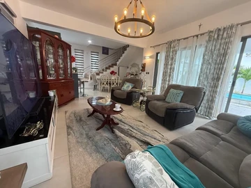 Modern Villa with Pool for Sale in Péreybère