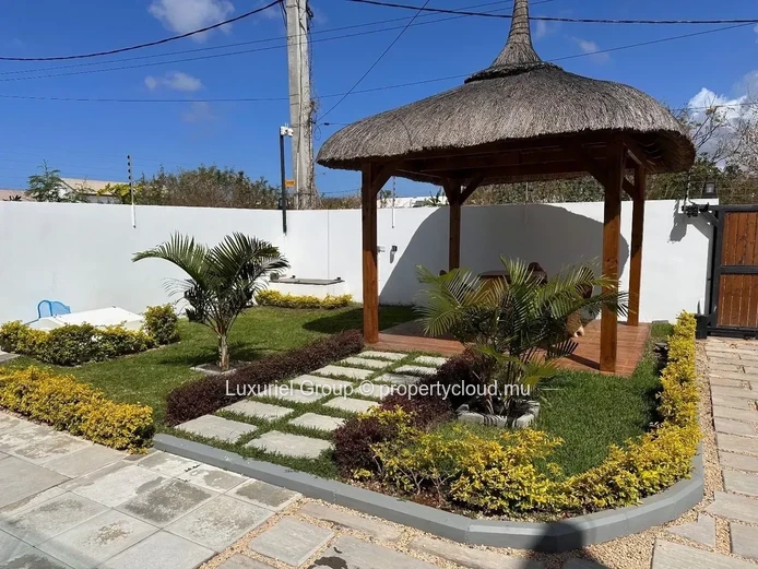 Villa Contemporaine À Pereybere – Élégance Et Art De Vivre