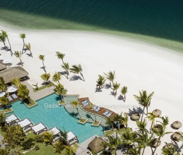 Luxury Villa for Sale in Mauritius – Exclusive Property with Private Beach, Pool and Permanent Residency – Gadait Int...