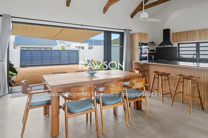 3 En-Suite Bedroom Villa | Private Pool | Garden | Mont Mascal, Petit Raffray