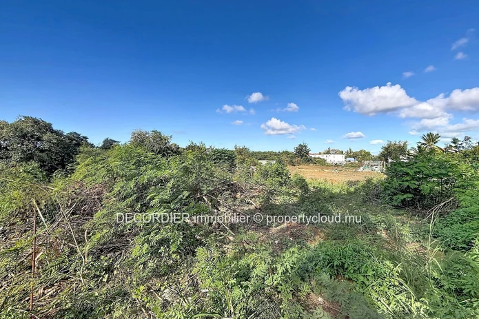 Residential Land for Sale – Pereybère