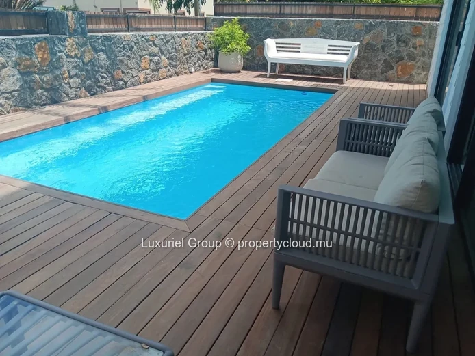 Elegant 3-Bedroom Villa with Private Pool for Rent