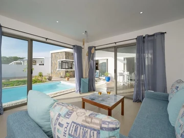 4 Bedroom Villa