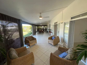 4 Bedroom Villa