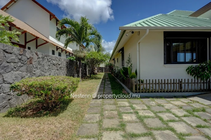 High-End Contemporary Family Home in Private Gated Residence
