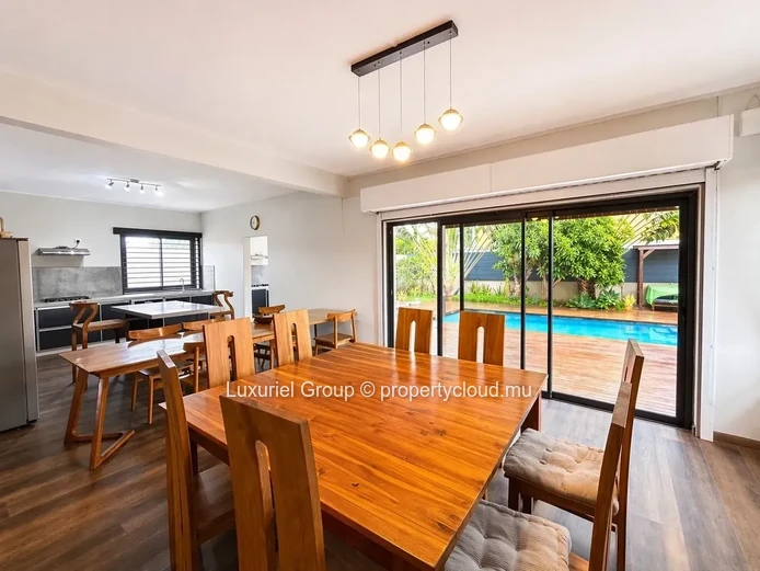 High-End 4 Bedroom En-Suite Villa with Pool – Grand Baie