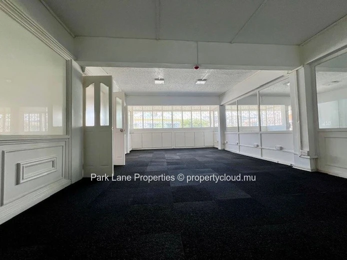 Spacious 231 m² Office on the First Floor in Quatre Bornes