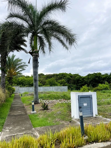 For Sale - Plot Of Land - Gated Community - Bambous