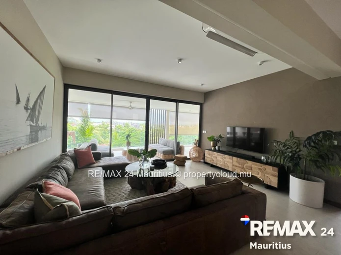 3 Bedroom Apartment At Le Savoy Apartments