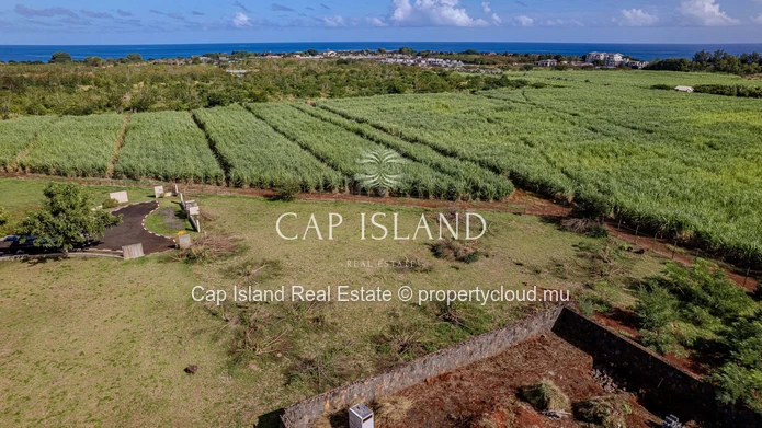 470T residential land in Royal Park