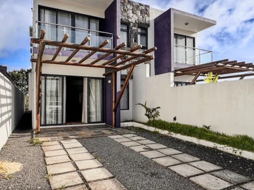 3 Bedroom Townhouse, Duplex