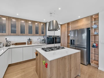 4 Bedroom Apartment