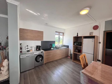 8 Bedroom House