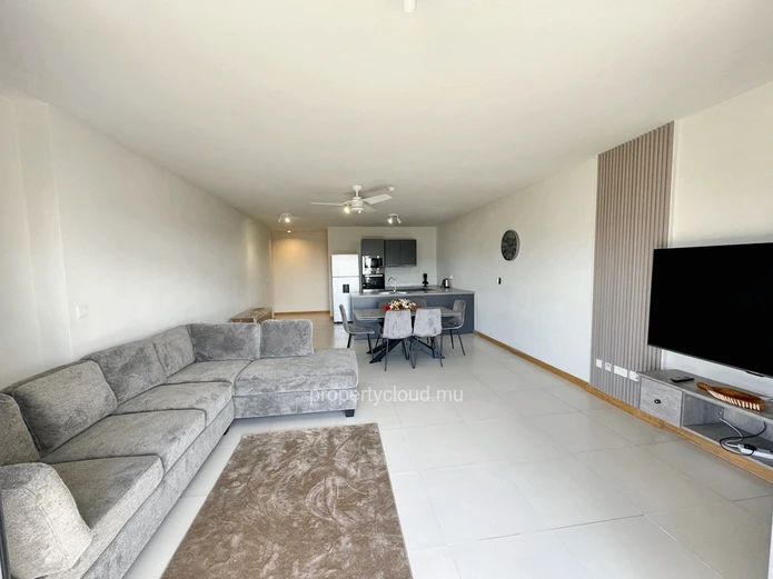 Sodnac for rent recent 3 bedroom apartment and 2 parking spaces located in a secure, quiet luxury residence.