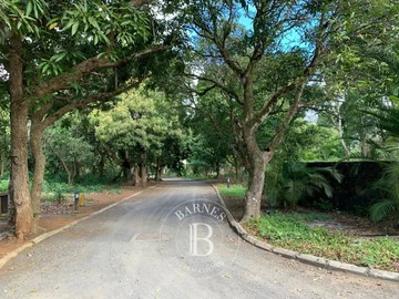 CONSTANCE - Gated residential estate - 3136 m²