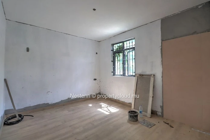 Modern duplex villa with 3 bedrooms close to amenities.
