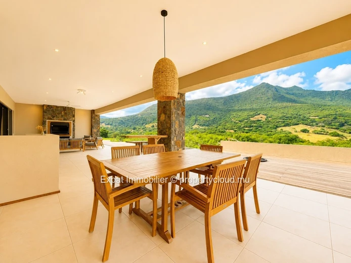 Exceptional 3-Bedroom Villa with Office for Rent at Domaine de Palmyre