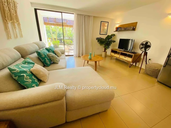 A Vendre: Deux Appartements Jumelés au Rez-de-Jardin à Trou aux Biches, Île Maurice