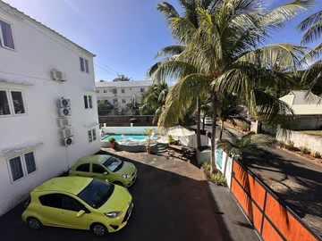12 Bedroom Hotel