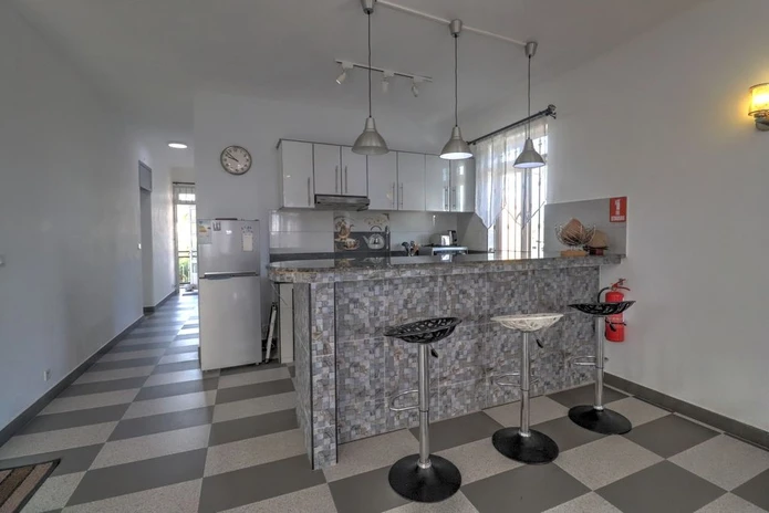 Appartement 2 chambres bien situé à Grand Bay