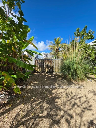 Villa 5 chambres à vendre à Vacoas, 210 m² habitables