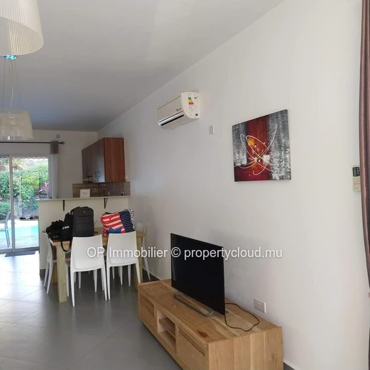 3-Bedroom RES Townhouse with Private Pool in Pointe aux Piments
