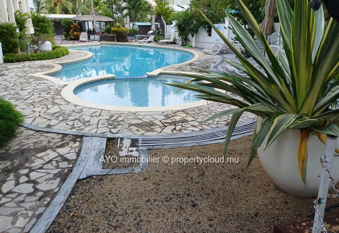 Complexe résidentiel -Appartement de 3 chambres avec piscine commune à Mon Choisy