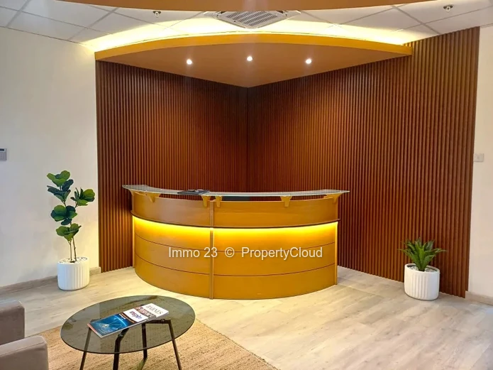 Office - 366m2 - Eb00e8ne - Ref. BU99937LO