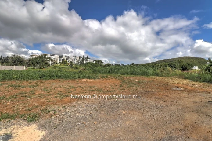 Residential & commercial/residential Plot of 4220.77 