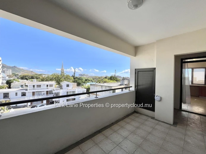 Vivez le confort au sommet – Penthouse meublé à Rose Hill