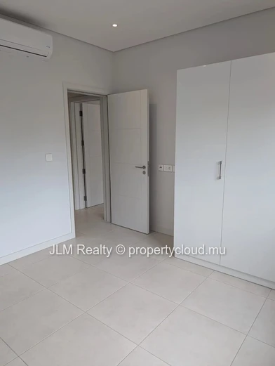 Contemporary Apartment for Sale in Pointe aux Canonniers, Mauritius