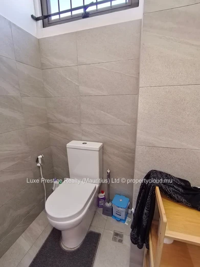 Duplex 3 chambres à Grand Baie | Résidence Beverly Hills | Entièrement meublé | Neuf | Rs 50,000